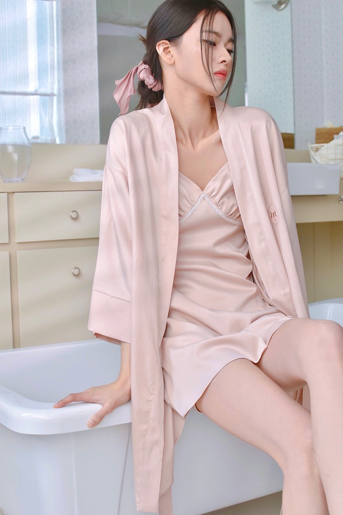 [+4%][SET] Amali slip+robe pink